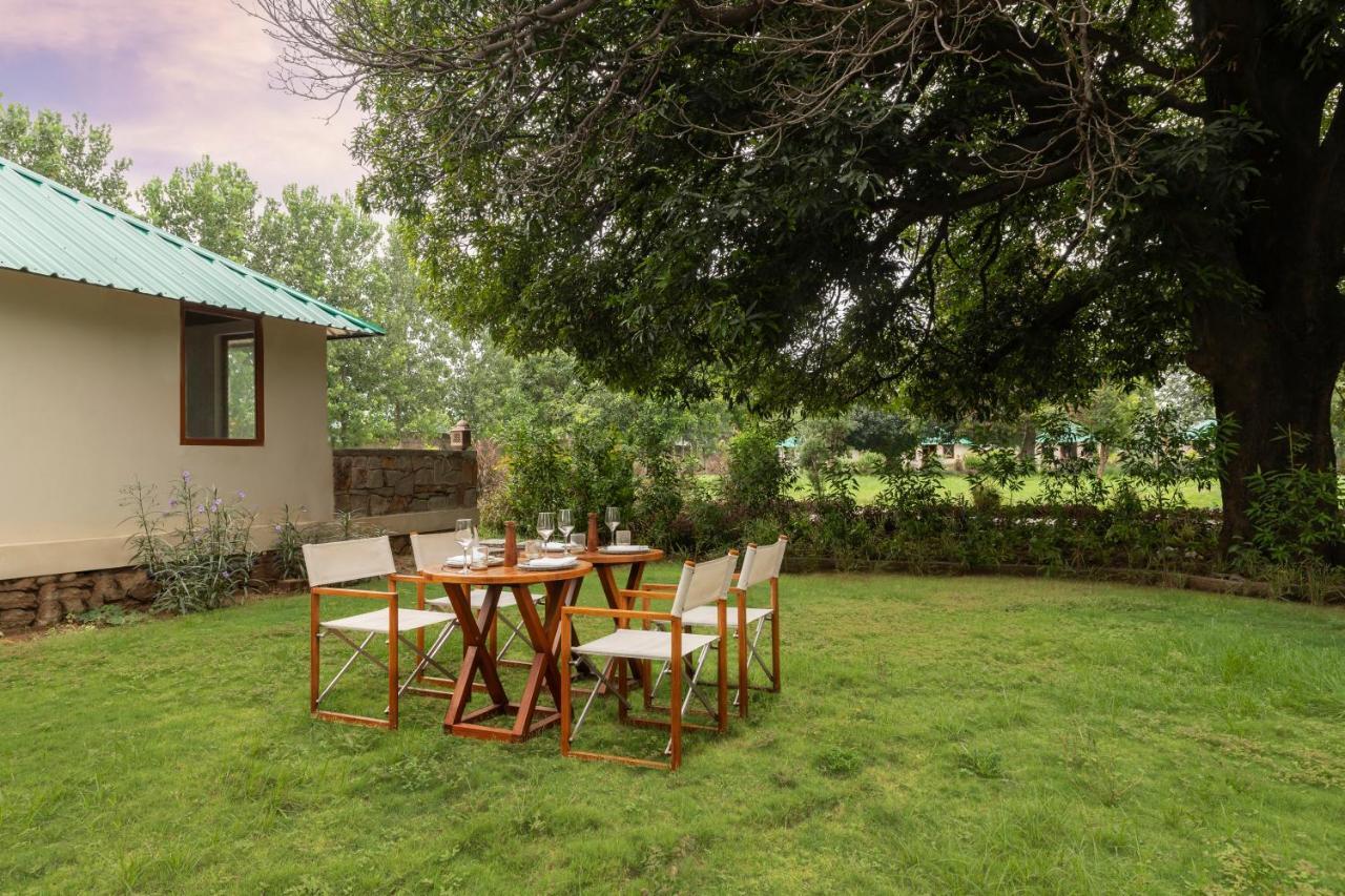 Zana Luxury Forest Resort, Ranthambore ซาวาย มาโดปูร์ ภายนอก รูปภาพ
