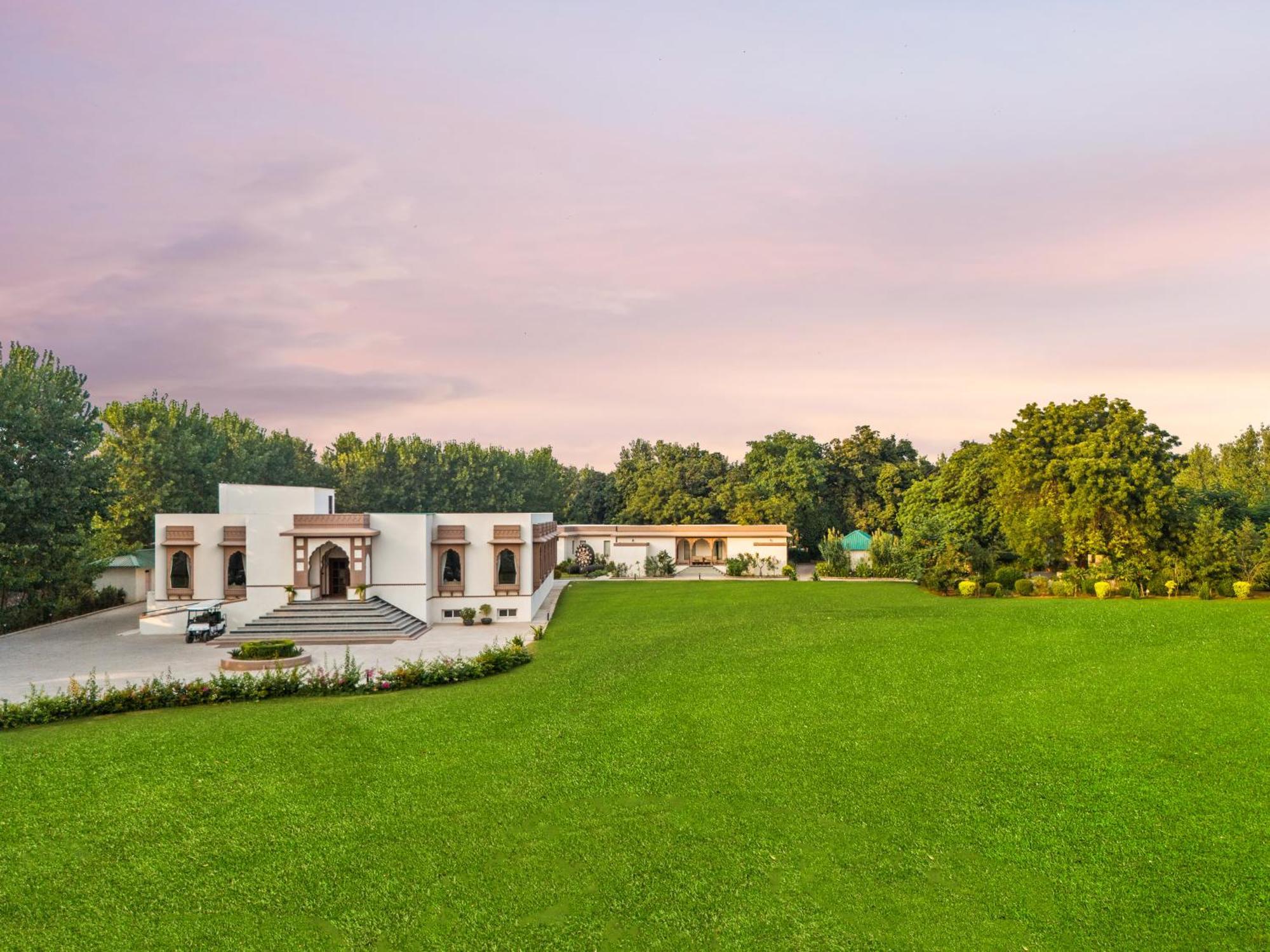 Zana Luxury Forest Resort, Ranthambore ซาวาย มาโดปูร์ ภายนอก รูปภาพ