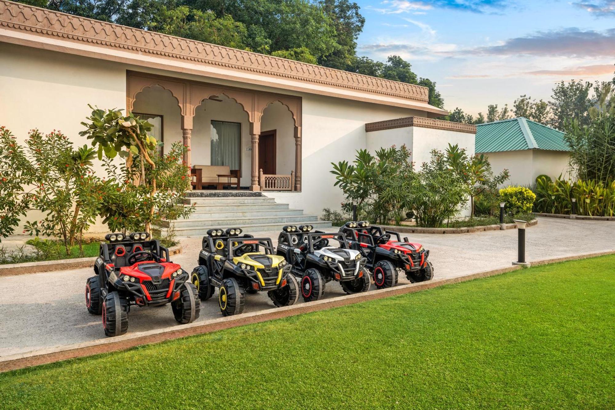 Zana Luxury Forest Resort, Ranthambore ซาวาย มาโดปูร์ ภายนอก รูปภาพ